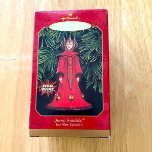 1999 Hallmark Star Wars Queen Amidala Red Ornament
